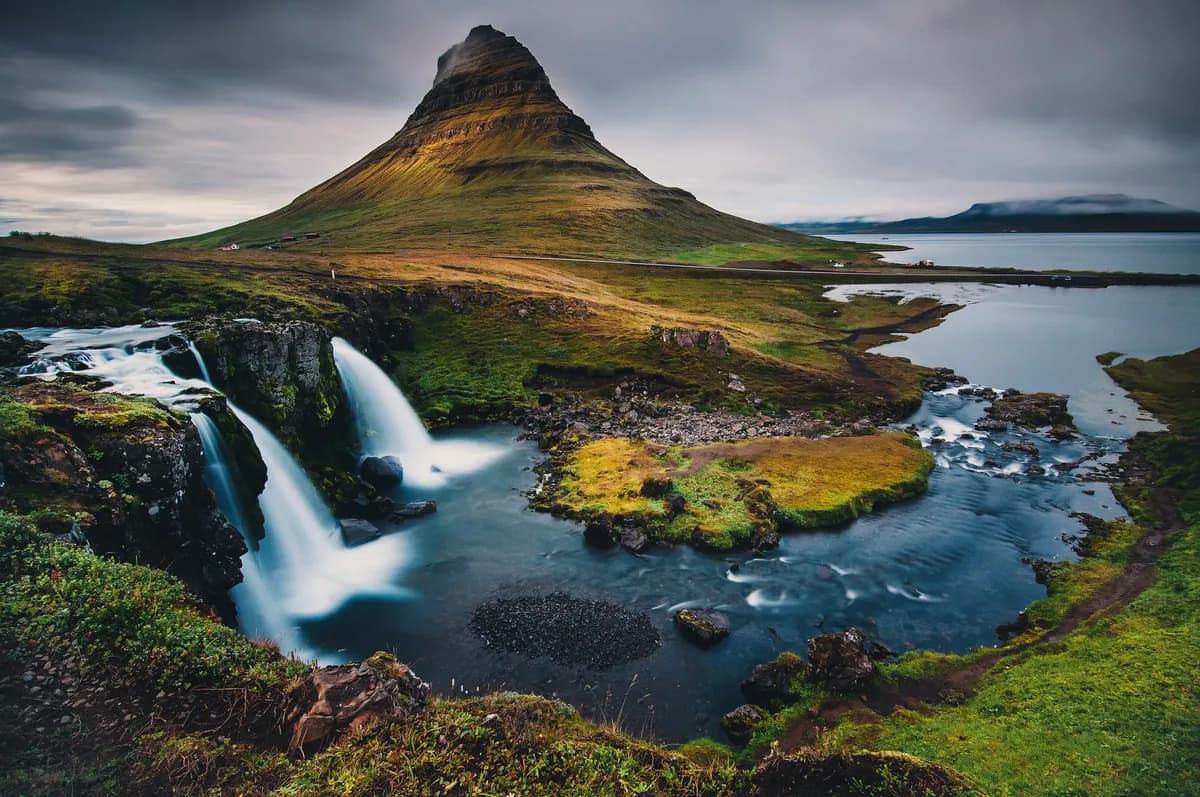 Kirkjufell mountain